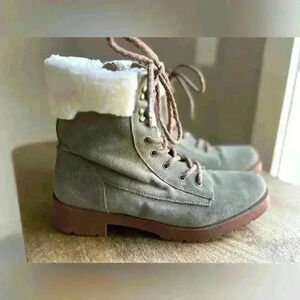 Vionic Water Resistant Suede Lace-Up Hiker Boots sz9.5 Gorpcore hiking outdoor